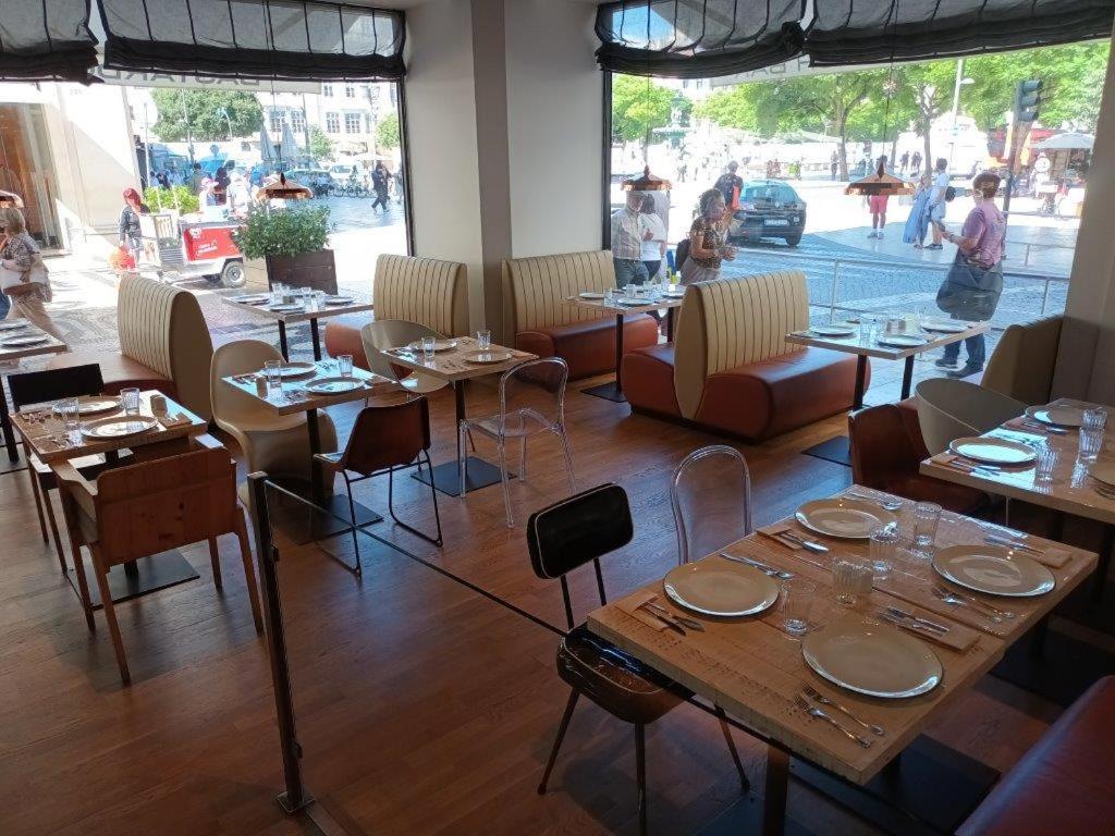 Internacional Design Hotel Lisbona Esterno foto